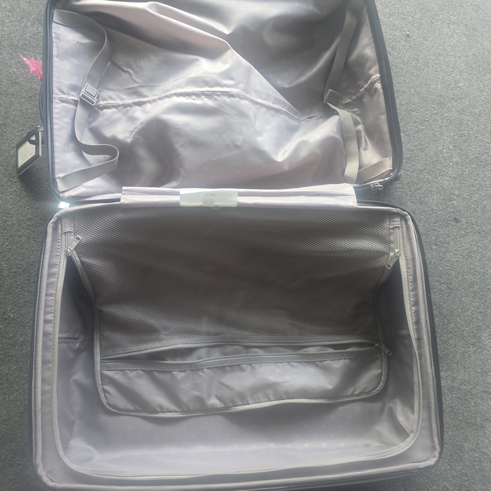 Purple Hardshell Suitcase - Picture 5 of 6